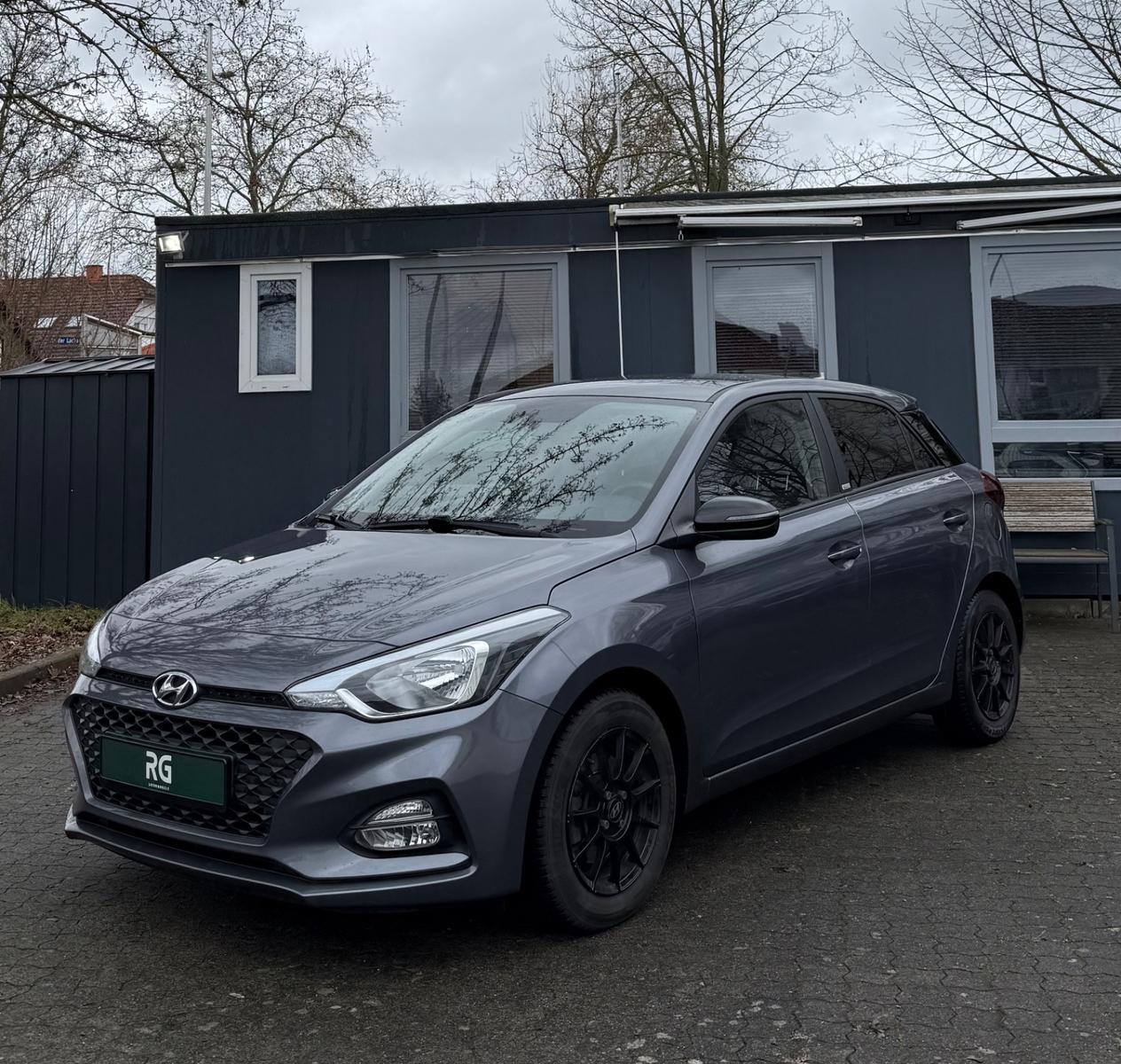 Hyundai i20 1.0 YES! *Sitzheizung*Navi*TÜV neu