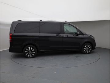 Mercedes V 220 - 7