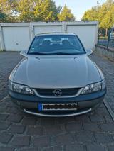 Opel Vectra B CD  2.0 16V neuer TÜV Youngt... - Opel Vectra: 16v B