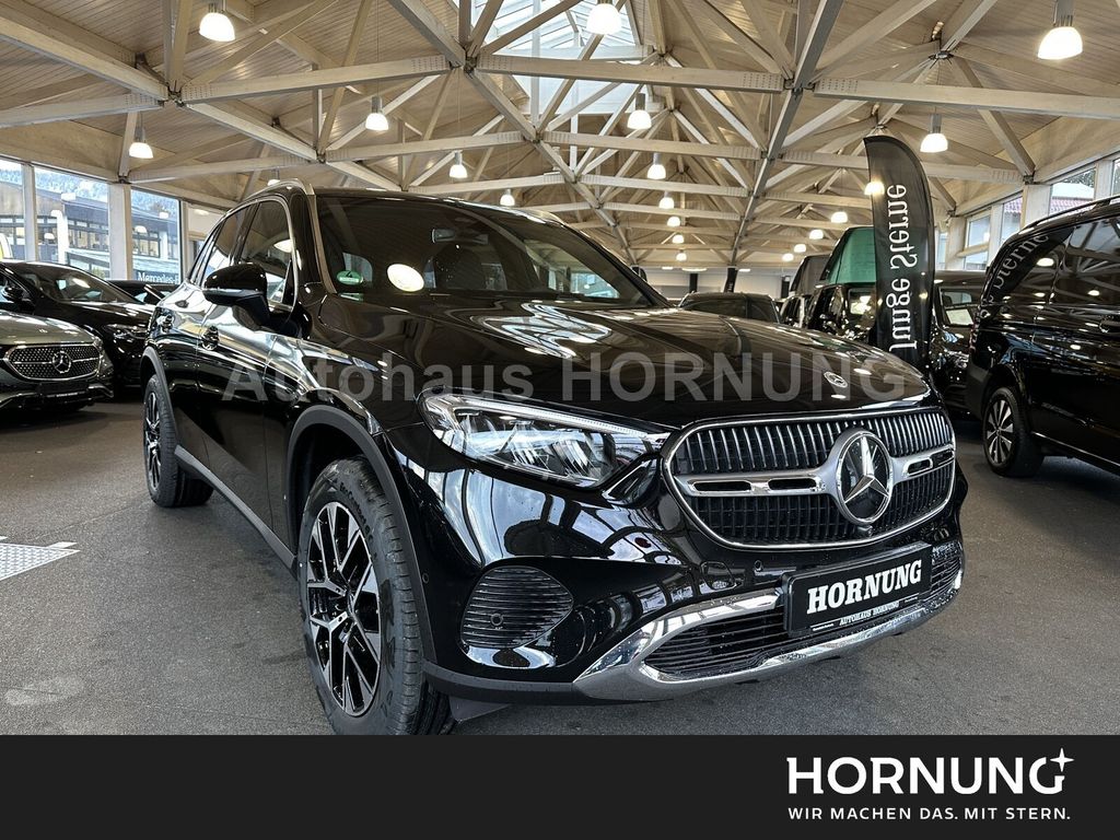 2025 Mercedes-Benz GLC 300