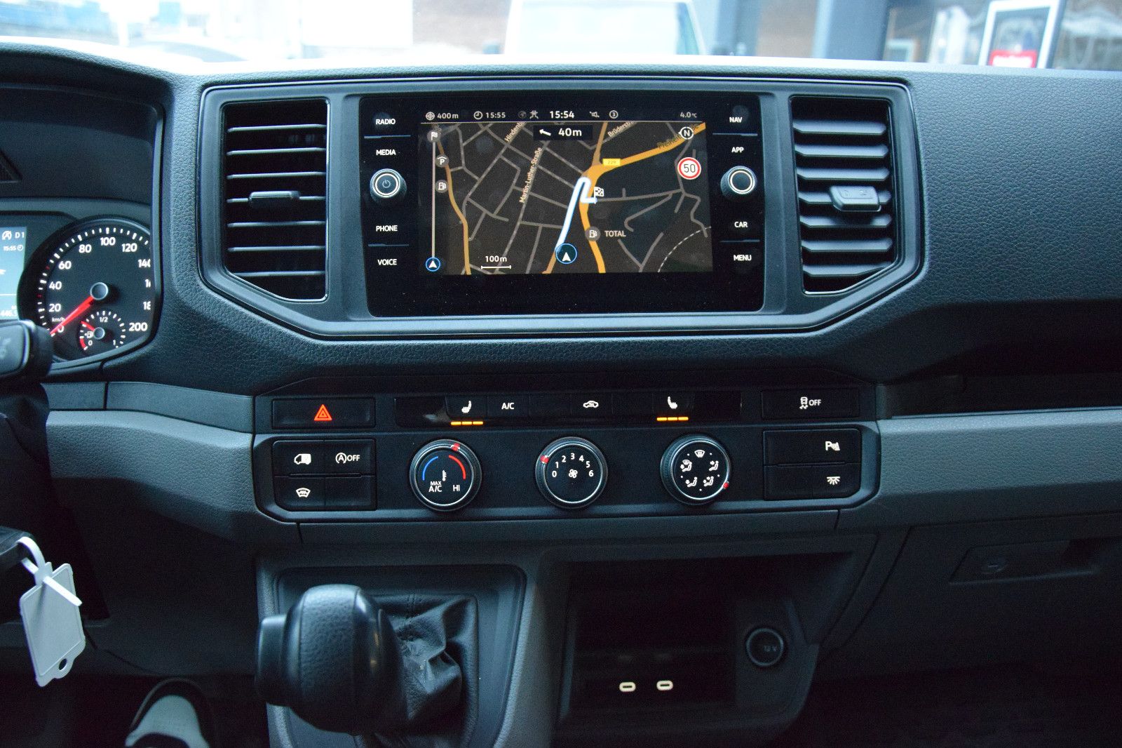 Fahrzeugabbildung Volkswagen Crafter Kasten 35 lang Hochdach FWD LED Navi Atm