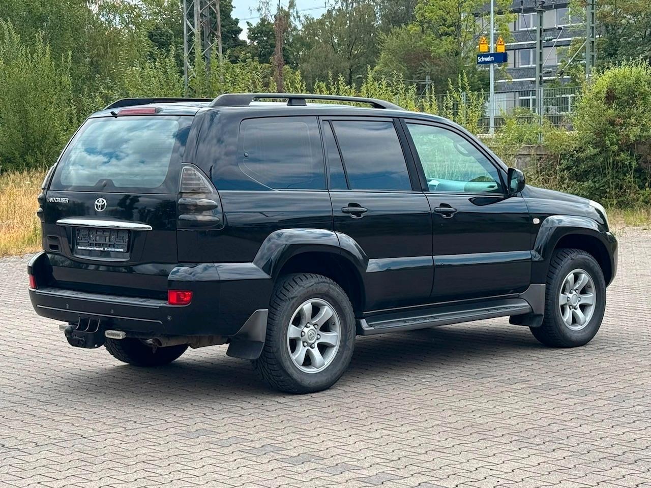Toyota Land Cruiser Prado Executive 4.0 V6 | 249 ch | BVA | 8 places | Cuir | Toit ouvrant | Suspension pneumatique | Attelage