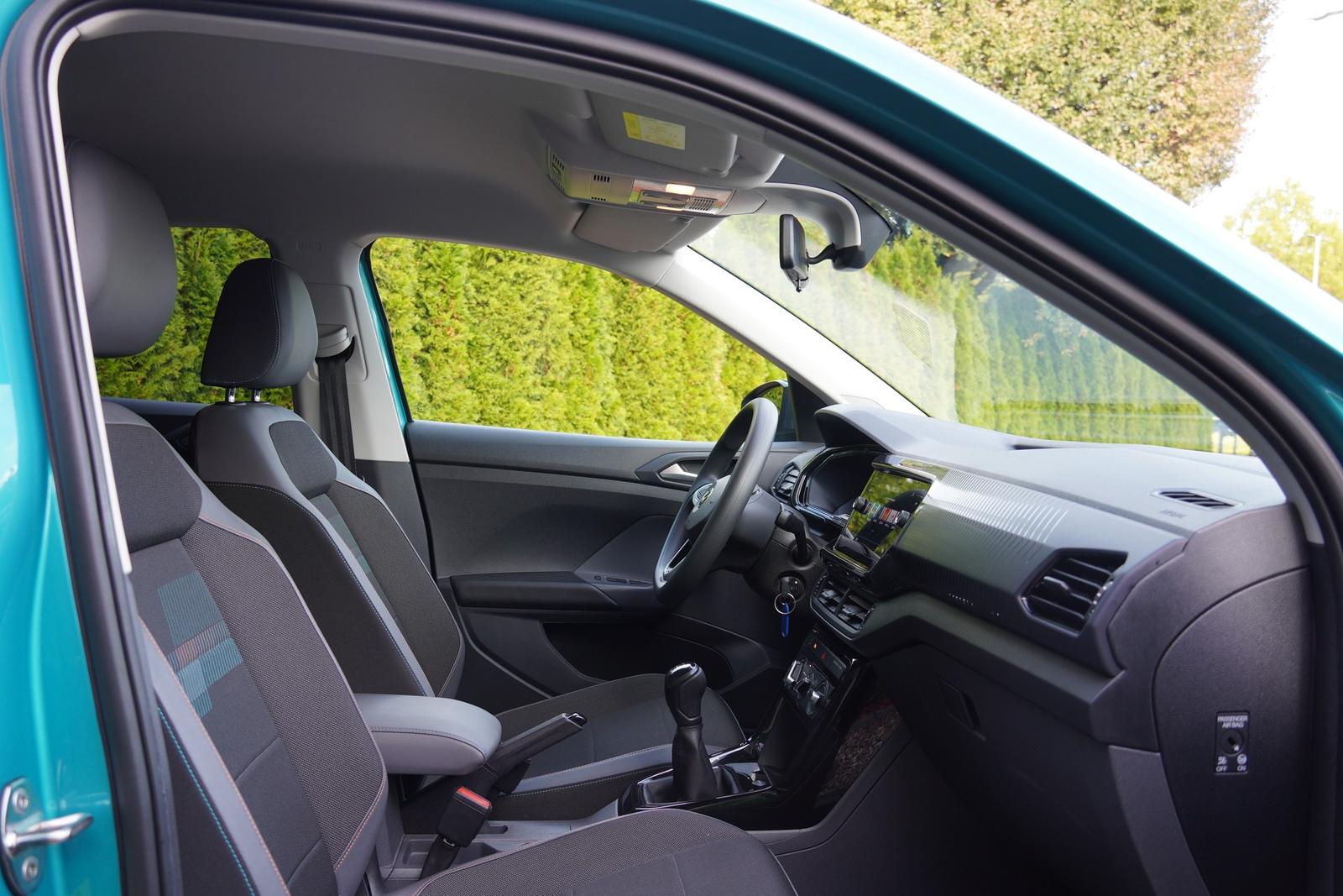 Volkswagen T-Cross 1.0 TSI Life PDC AHK Tempomat Totwinkel