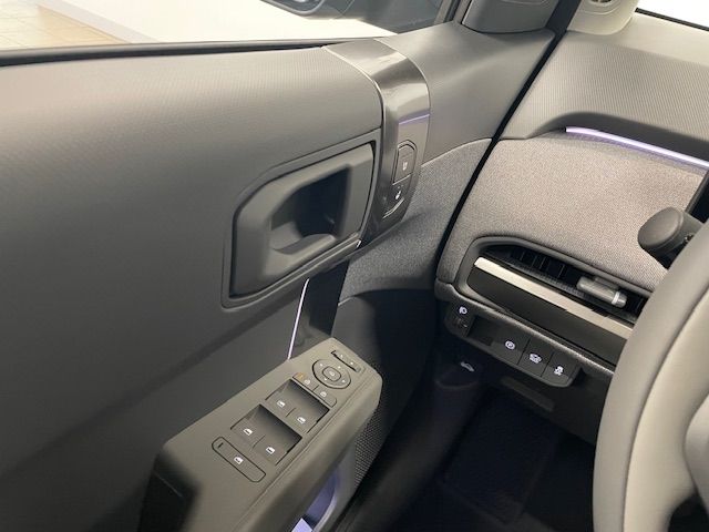 Fahrzeugabbildung Kia EV3 150 kW Earth TotWink LED Kamera SHZ