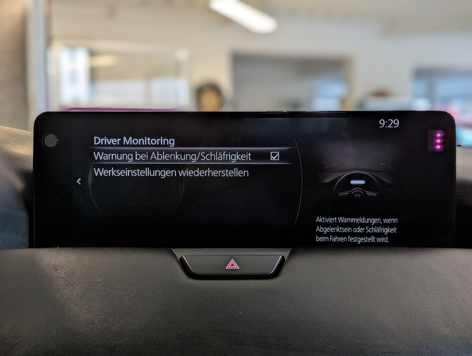 Fahrzeugabbildung Mazda CX-80 3.3L E-SKYACTIV D 254 HOMURA+ 7-Sitze Pano