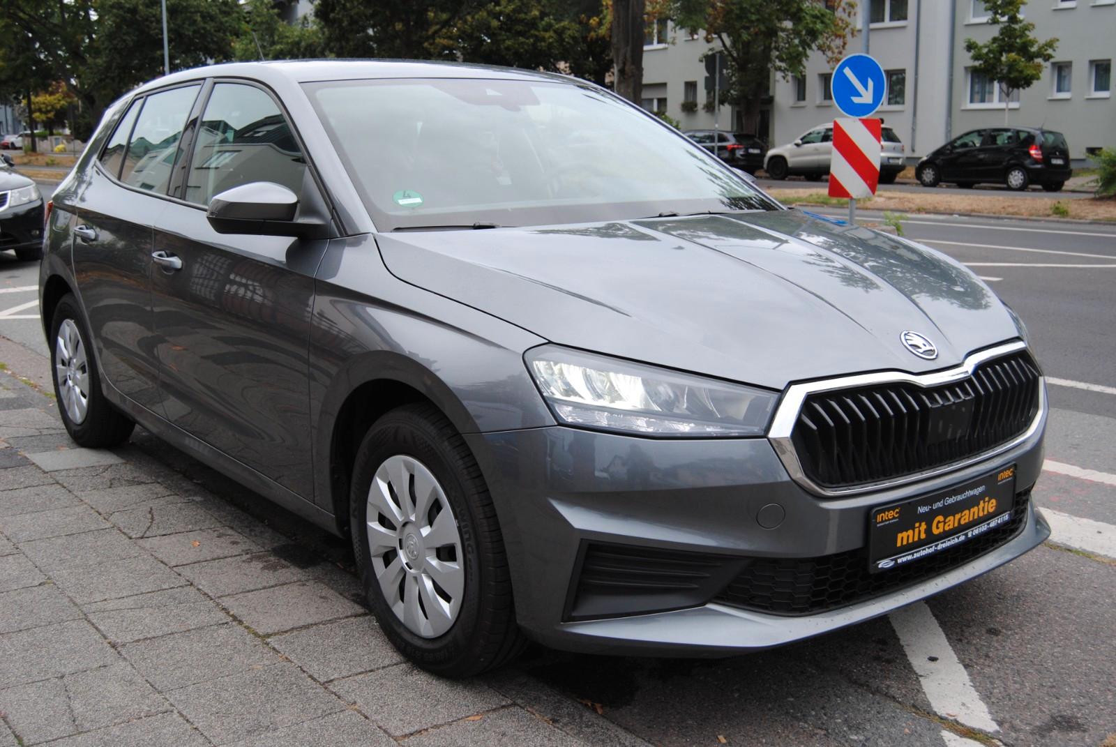 Skoda Fabia lim.Active*LED*PDC*SHZ.*Carplay*Spurh.*1HD