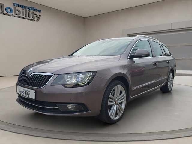 Skoda Superb Combi Elegance Leder AHK ZR+Wapu NEU!