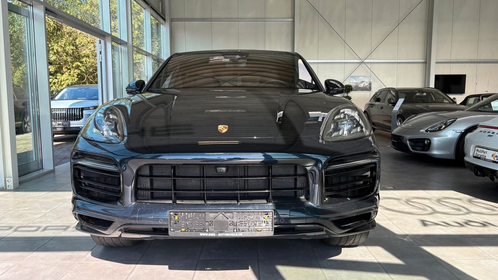 Fahrzeugabbildung Porsche Cayenne Coupe E-Hybrid allrad lenkung