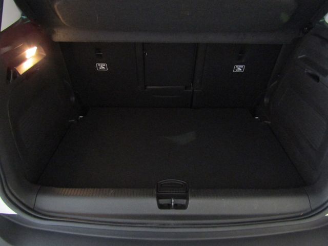 Crossland Elegance 1.2 131PS AUTOM KLIM SHZ NAV