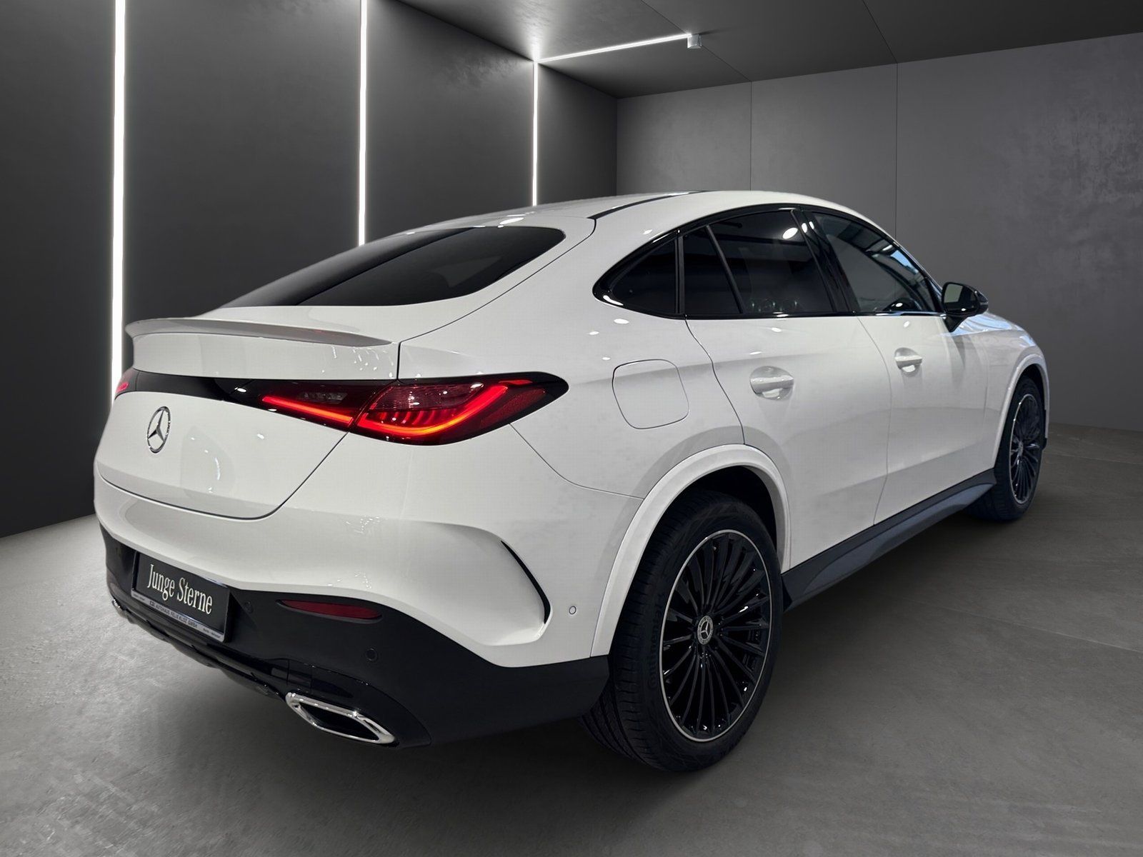 Fahrzeugabbildung Mercedes-Benz GLC 300 d 4M Coupe AMG*Pano*AHK*Burmester*Night*