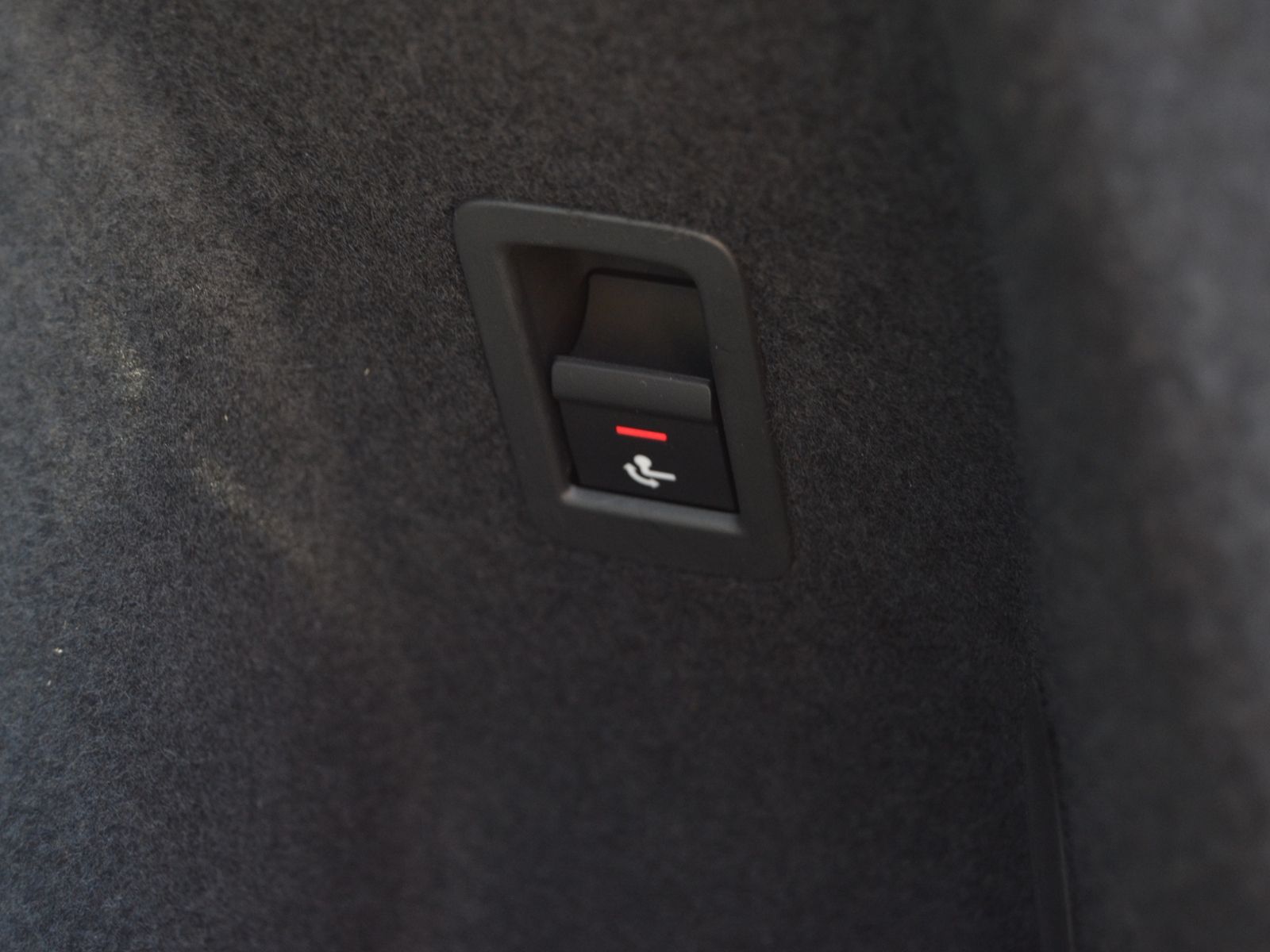 Q3 35 TFSI S-tronic Advanced OPTIK-SW/AHK/LED/18