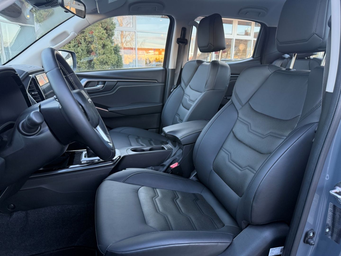 Fahrzeugabbildung Isuzu D-Max Double Cab LSE 1.9 mit SHZ+RFK