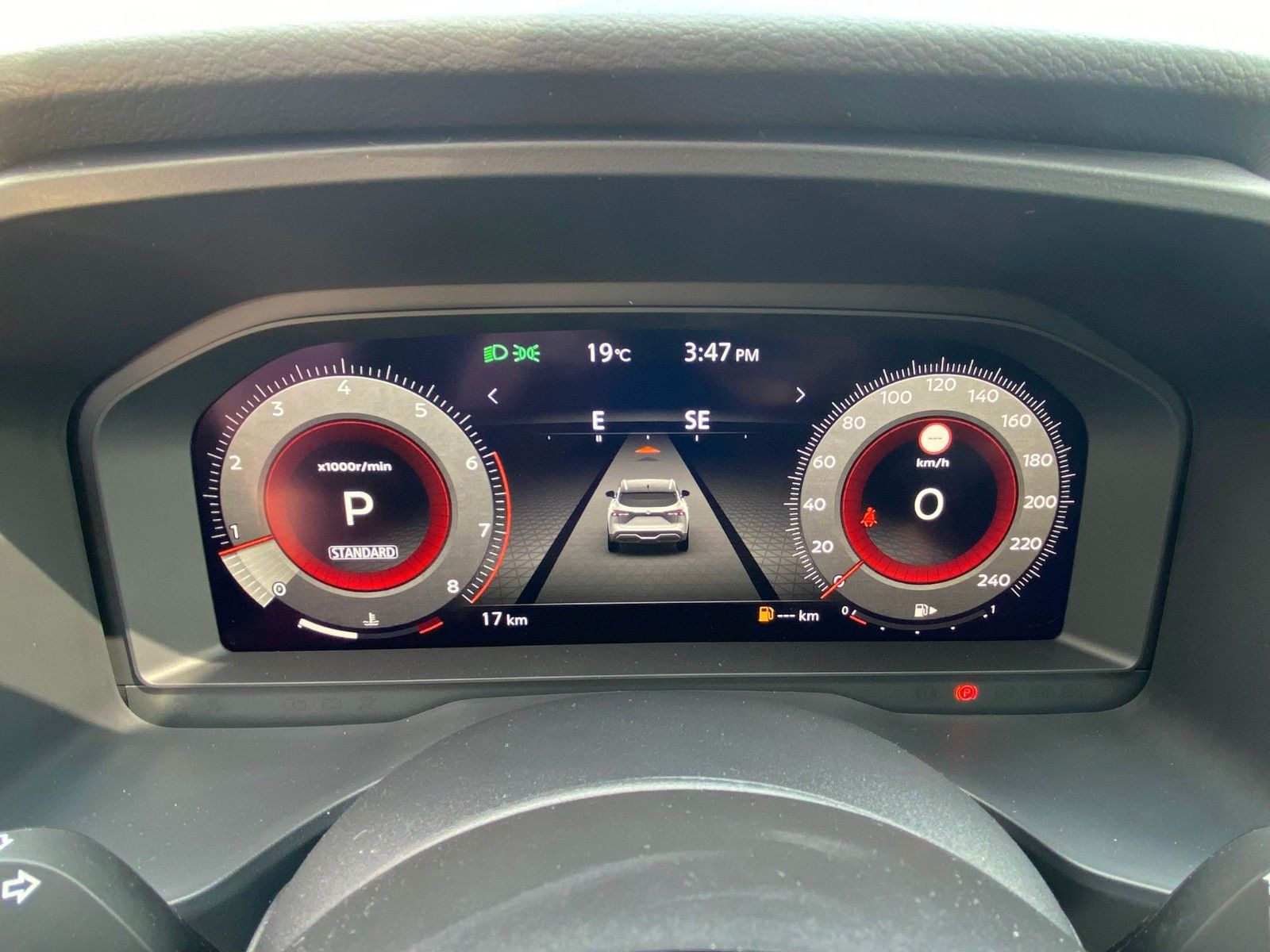 Fahrzeugabbildung Nissan Qashqai 1.3 DIG-T AT N-Connecta WINTER-P.+PANO