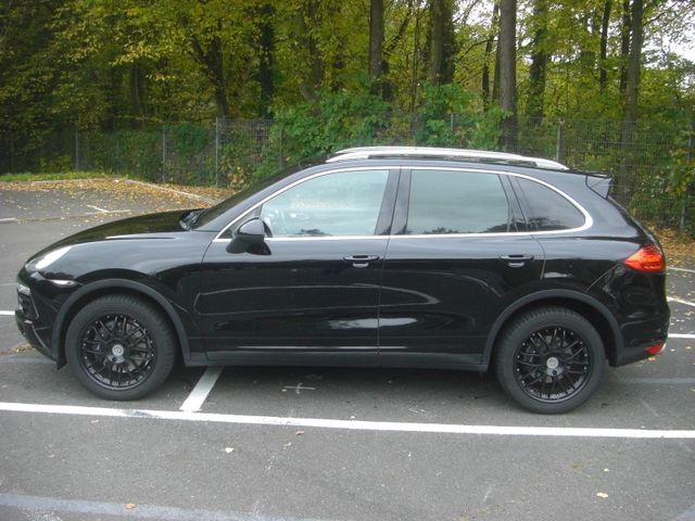 Porsche CAYENNE DIESEL LEDER NAVI AHK PANORAMA