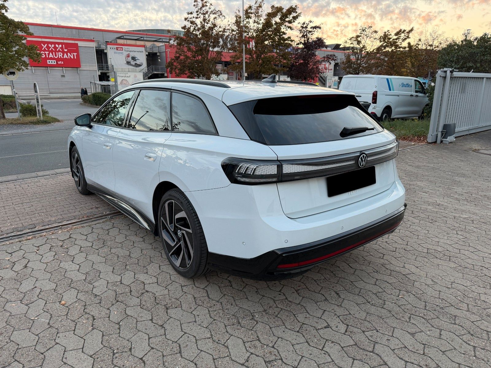 Volkswagen ID.7 Tourer Pro 210 kW AHK*360°*HUD*STDHZ*SIDE* imagem 2