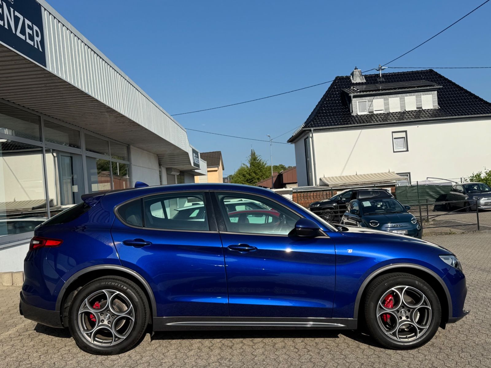 Fahrzeugabbildung Alfa Romeo Stelvio Ti Q4/MEMORY/NAVI/KAMERA/ACC/KLIMA