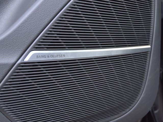 Q8 50 TDI S-line OPTIK-SCHWARZ/23-ZOLL/RAUTE-LED