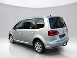 Volkswagen Touran*Automatik*1.Hand*Temp.*HU/AU Neu*Navi*PDC - VW Touran Gebrauchtwagen in Frankfurt