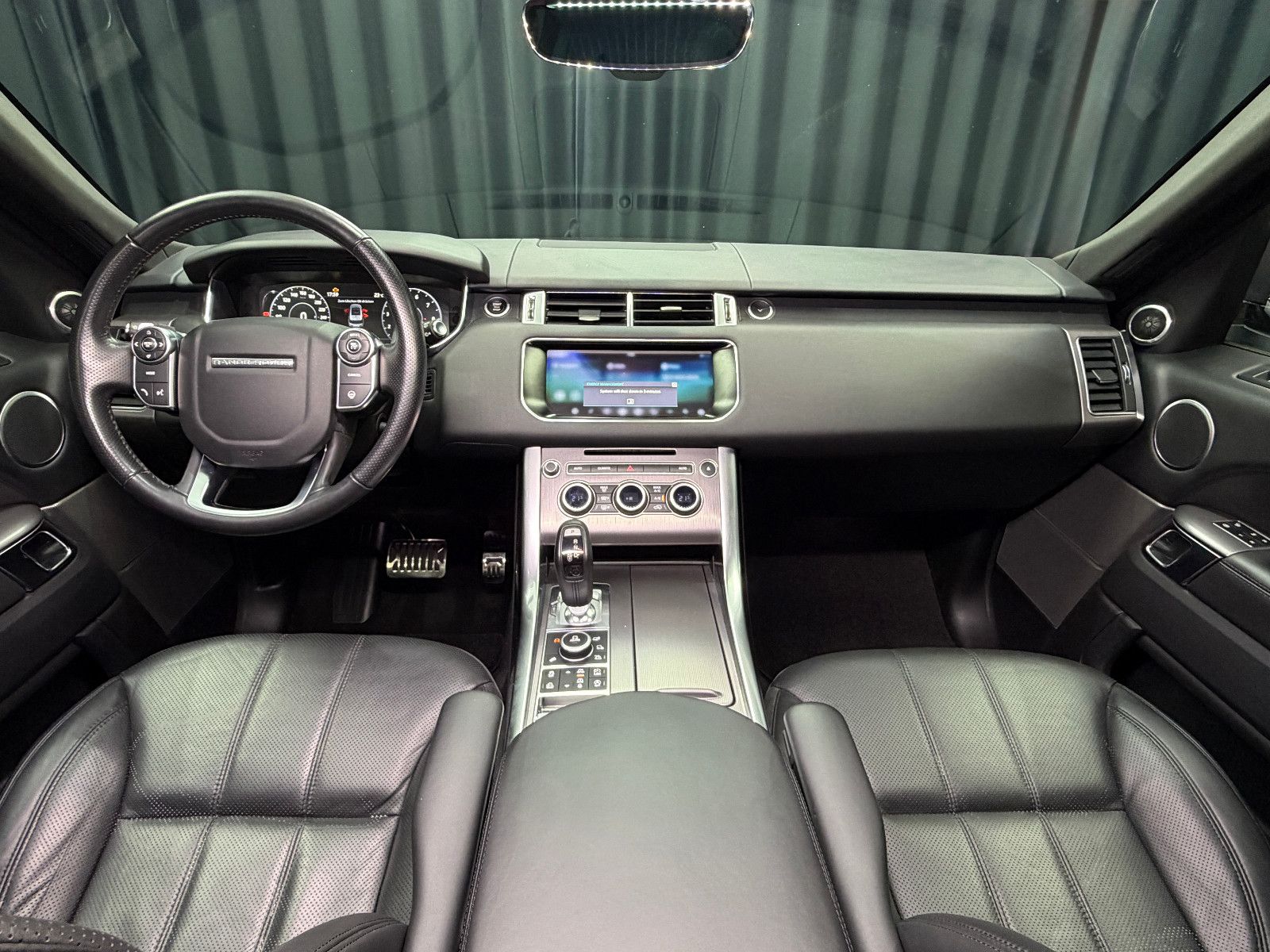 Fahrzeugabbildung Land Rover Range Rover Sport HSE|MERIDIAN|PANO|AHK|LUFT