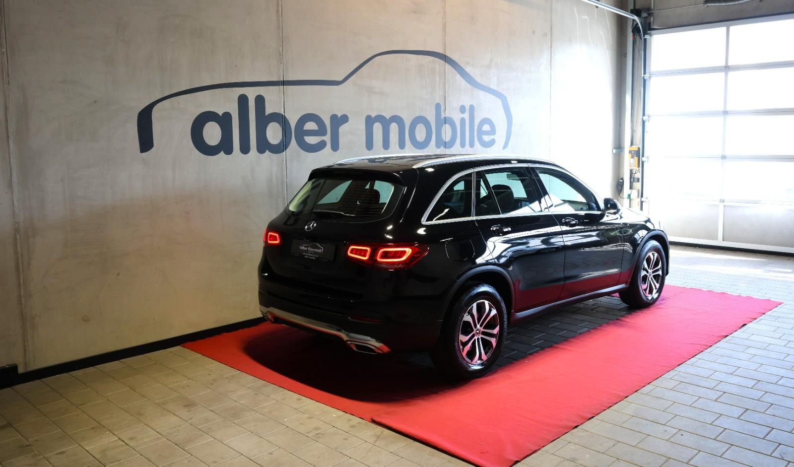 Mercedes-Benz GLC 300 d 4Matic 1Hand KAM MBUX LED TOT Verkzerk