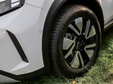 Opel Frontera GS 1.2 Spurhalteassistent Navi LED