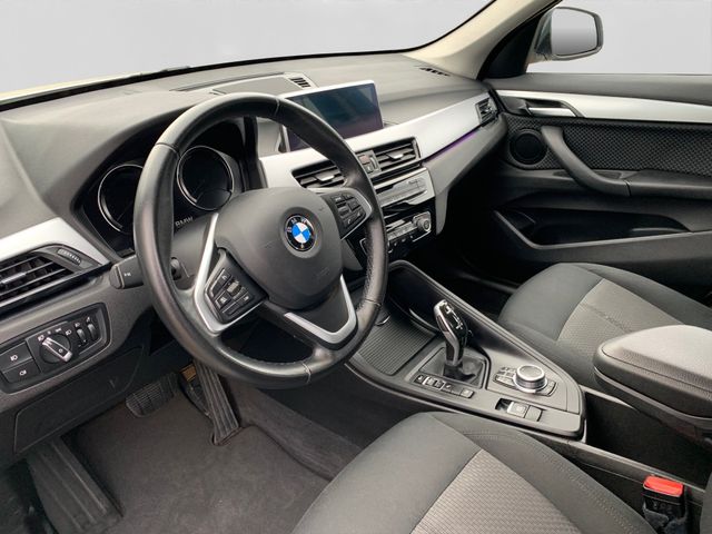 Fahrzeugabbildung BMW X1 xDrive 20d Advantage+LED+Navi+DAB+PDC