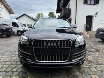 Audi Q7 - 8
