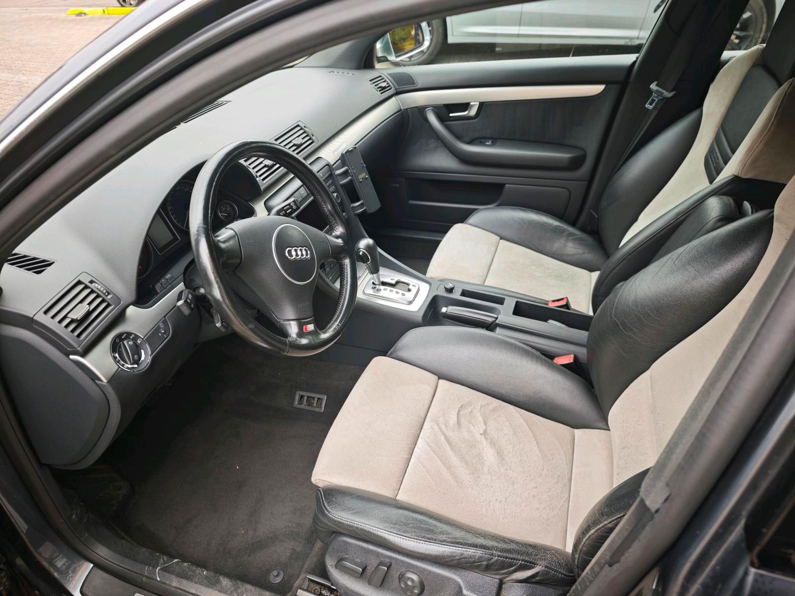 Audi  2004 — photo 14