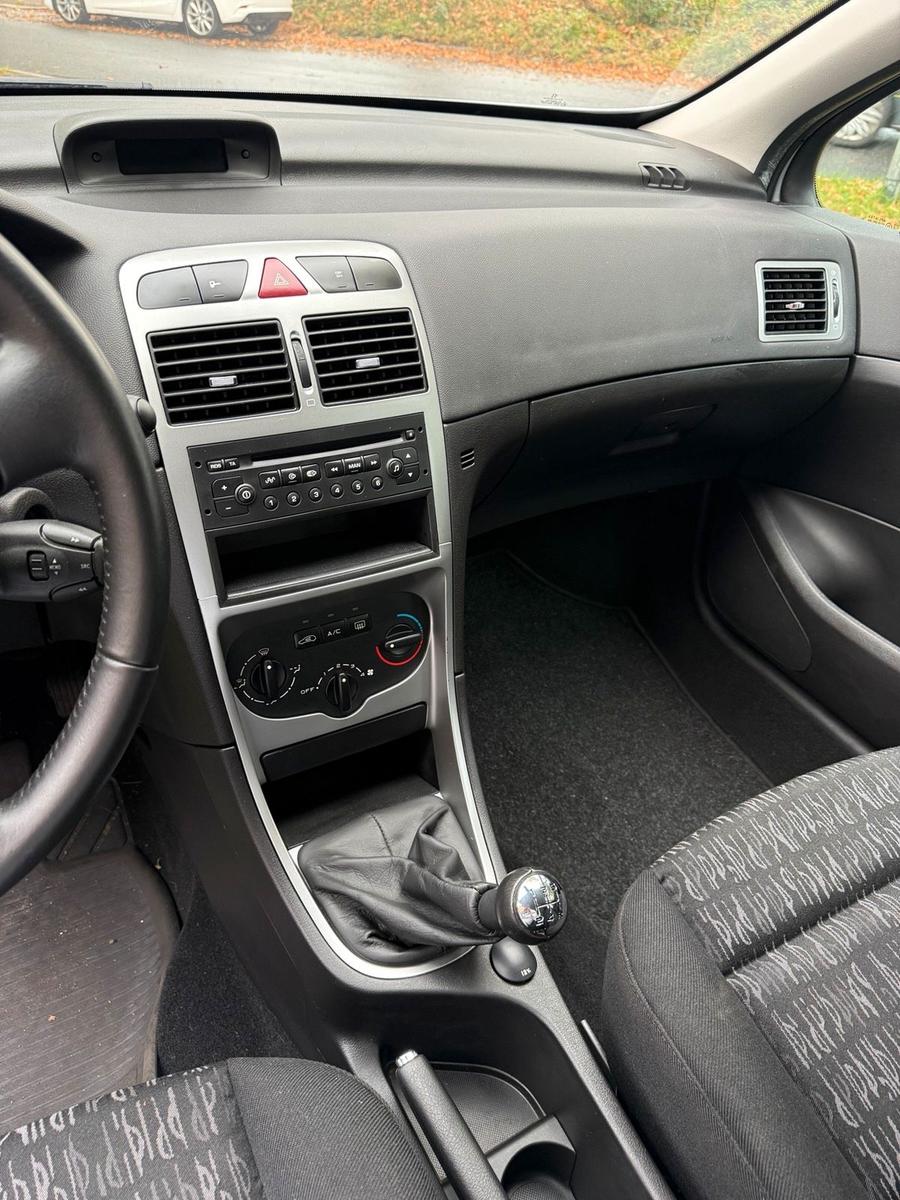 Peugeot 307 2004 — photo 7