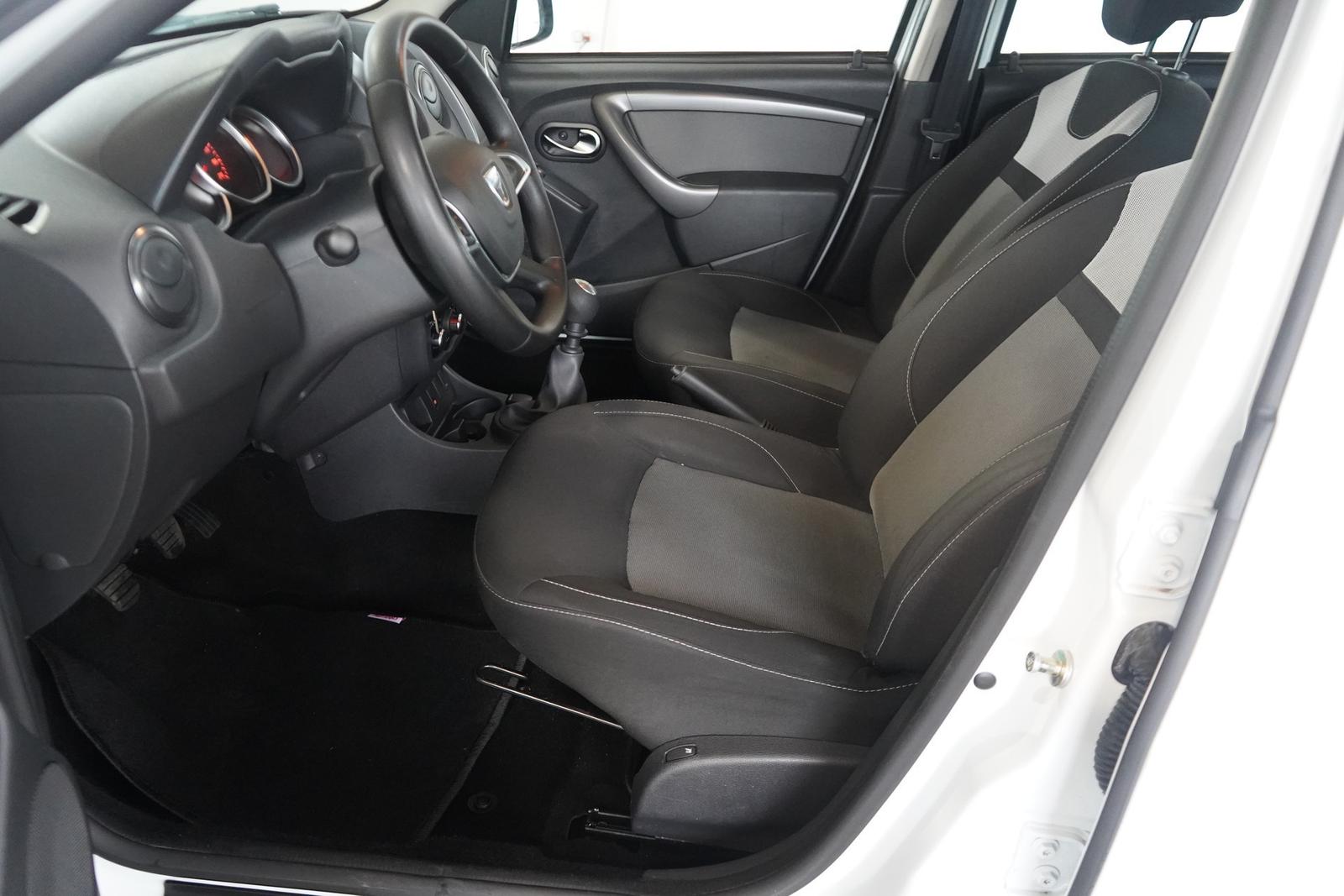 Dacia Duster II 1.6 SCe Navi Tempomat Sitzheizung DAB