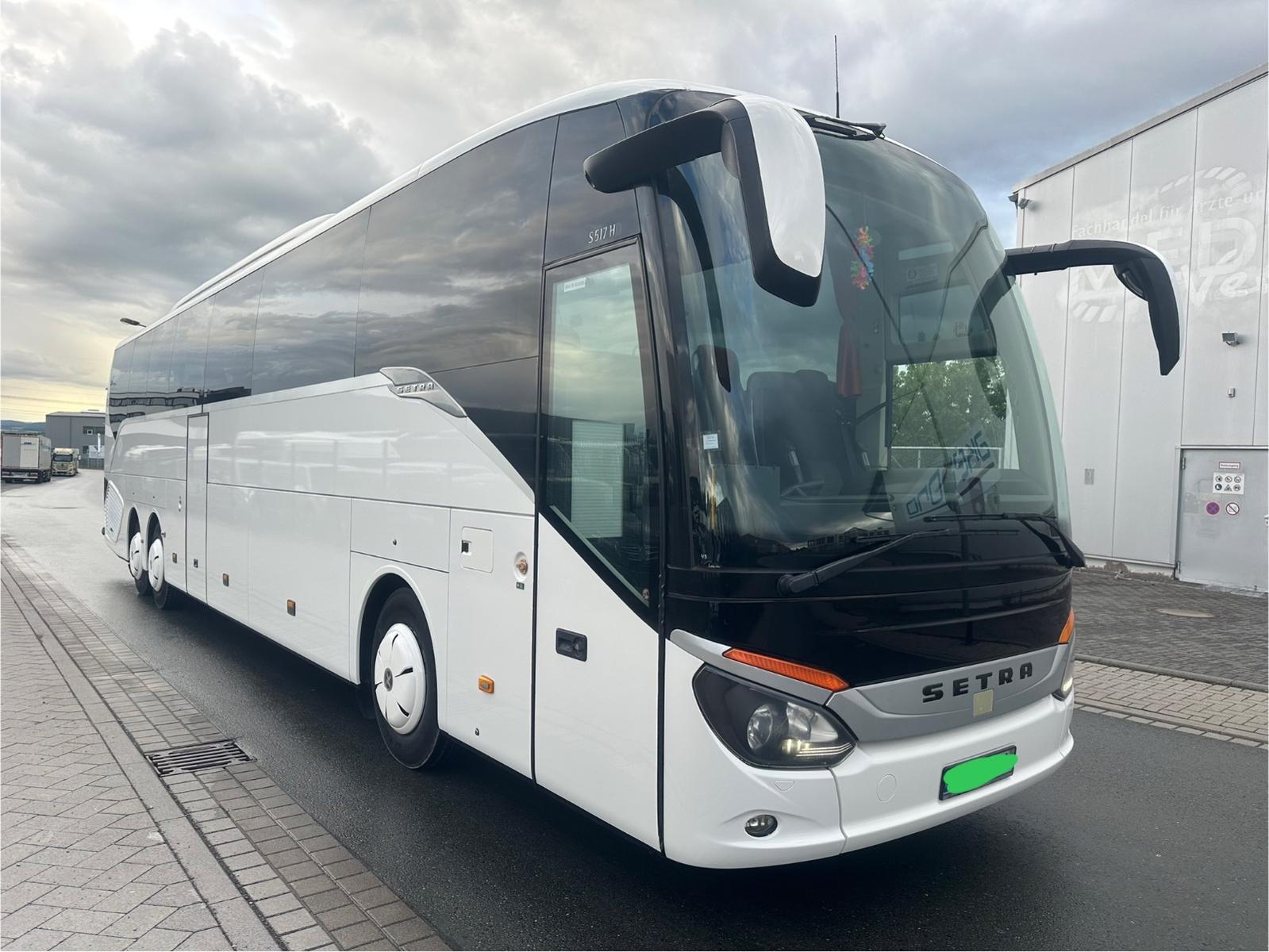 Mercedes-Benz 517 HD 61 Sitze