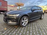 Volvo V60 D4 Cross Country Pro AWD RADAR+F-LED+h/k+CAM - Volvo V60 Cross Country mit Anhängerkupplung