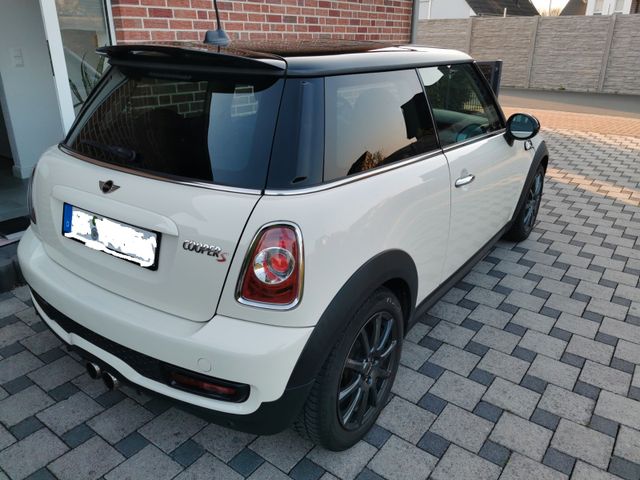 MINI Cooper S Xenon,Leder,Schiebedach