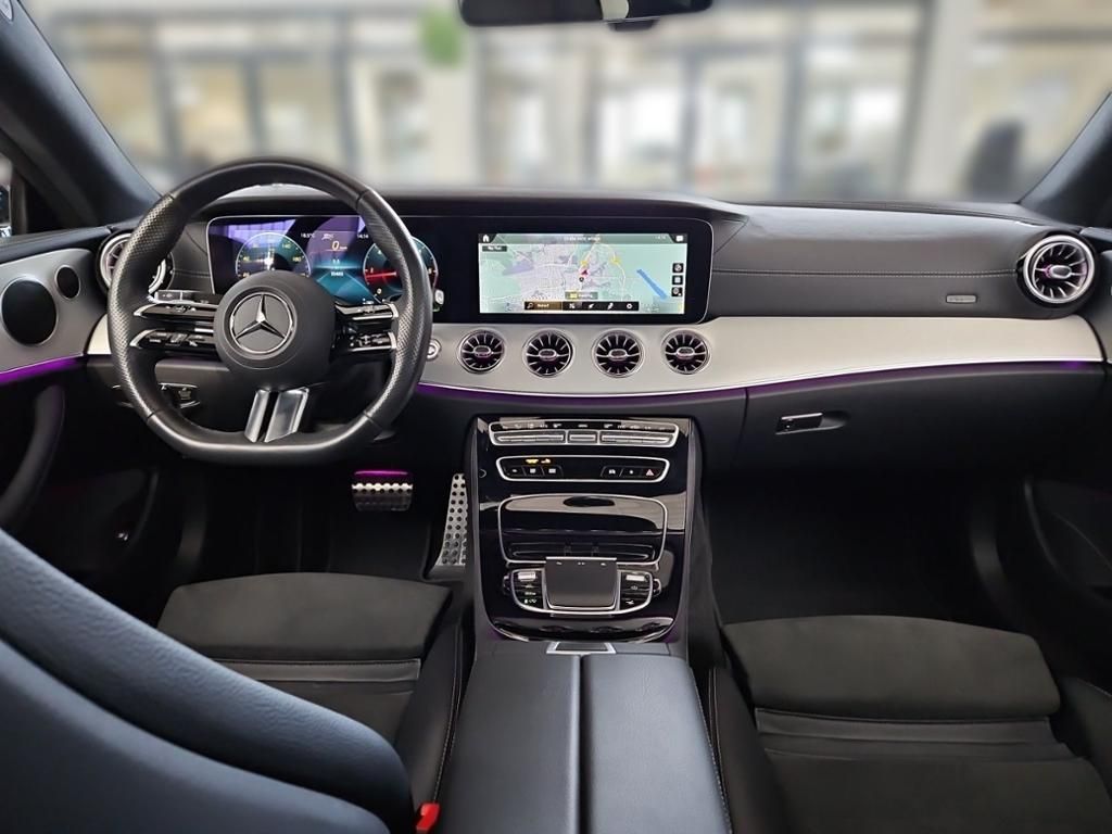Fahrzeugabbildung Mercedes-Benz E 220 d Coupé AMG Night Pano ACC 360° Multibeam
