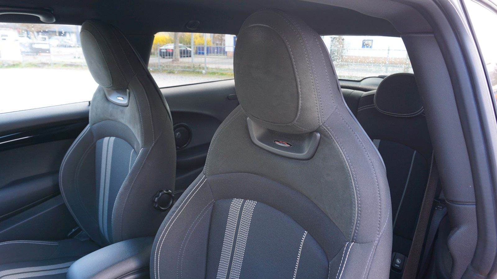 Fahrzeugabbildung MINI John Cooper Works LED,Navi,Harman&K,SH,PDC,SR+WR