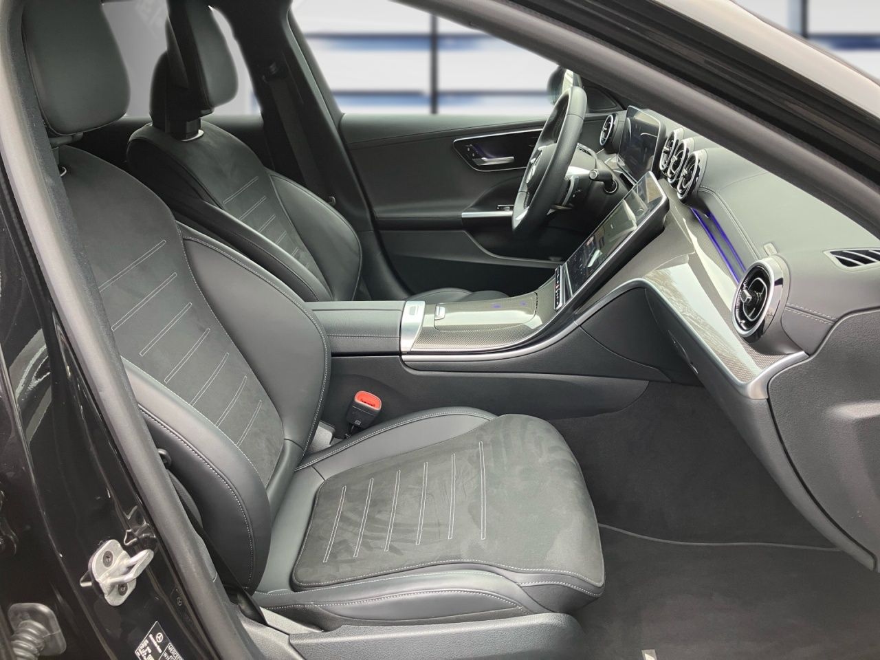 Fahrzeugabbildung Mercedes-Benz C 220 d 4M T AMG AHK Night Kamera AdvSoundsys