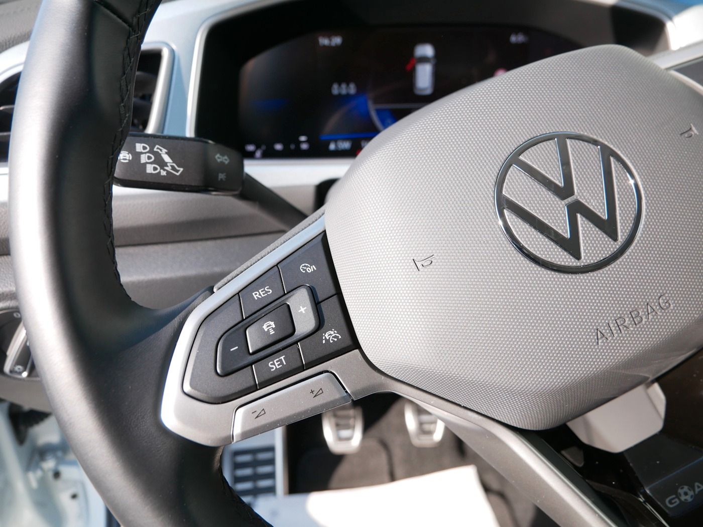 Fahrzeugabbildung Volkswagen T-Roc 1.0 TSI GOAL NEU35T ACC LED SHZ Allwetter