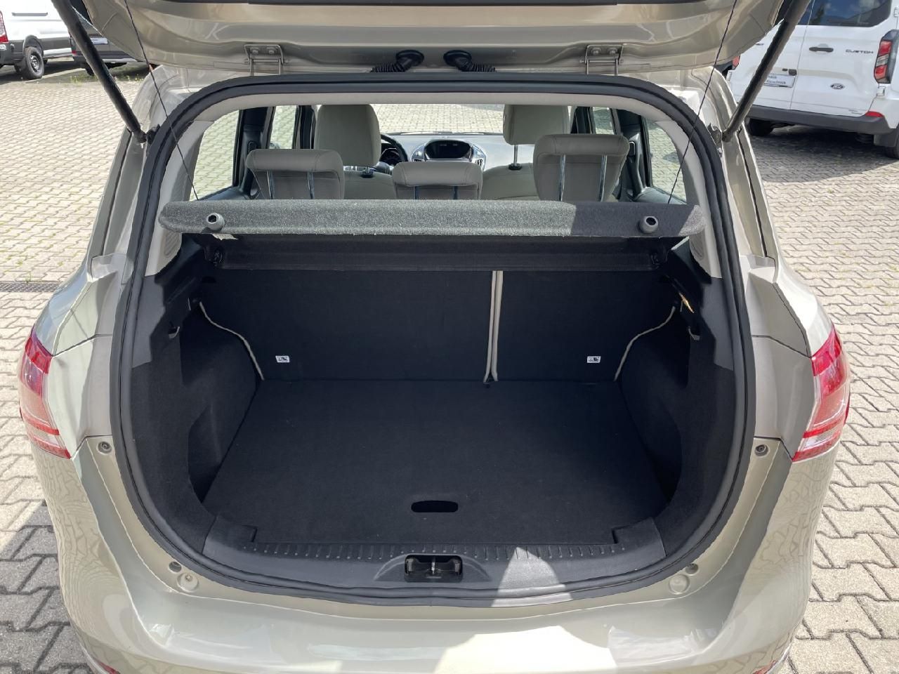 Fahrzeugabbildung Ford B-MAX Titanium, Autom., Kamera, Sitzheiz.