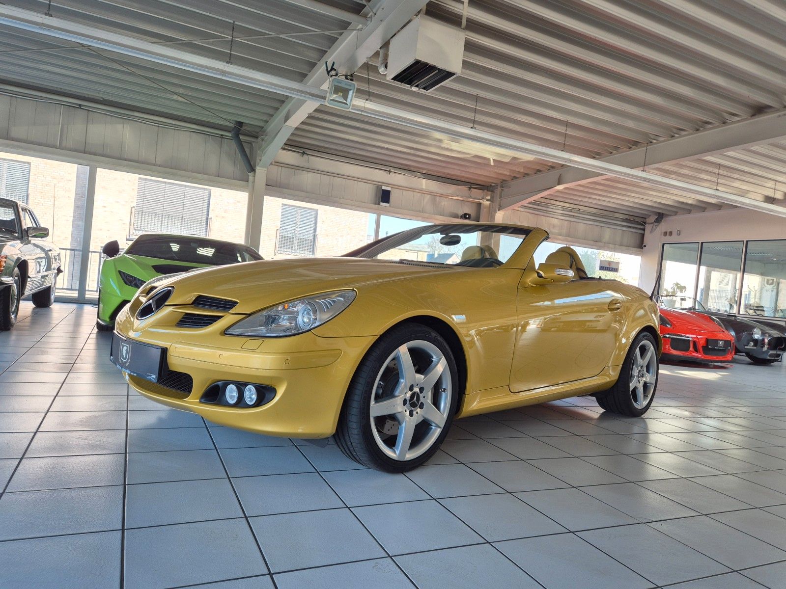 Fahrzeugabbildung Mercedes-Benz SLK 350/Komplettes Designo Fahrzeug/Jahreswagen!