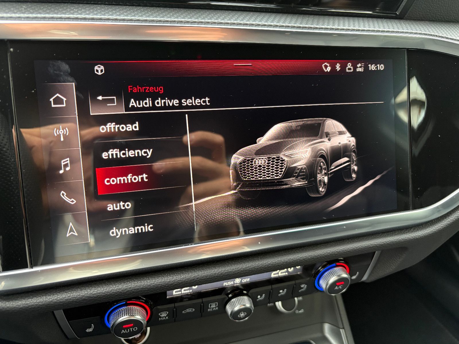 Fahrzeugabbildung Audi Q3 Sportback 35 TDI/S-LINE/BLACK-EDIT/LED/KAMERA