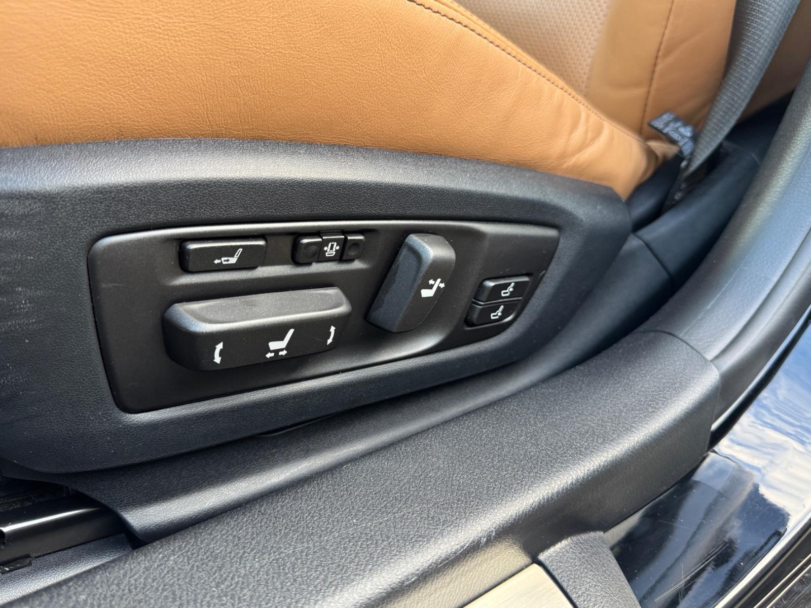 Lexus GS 450h F Sport 345 ch Hybride • Mark Levinson • Toit ouvrant • 4 roues directrices • Sièges ventilés