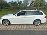 BMW E91 330D(N57) Bj2012!*keyless!*Pano!*A... - BMW 330: Kombi, E91 330d