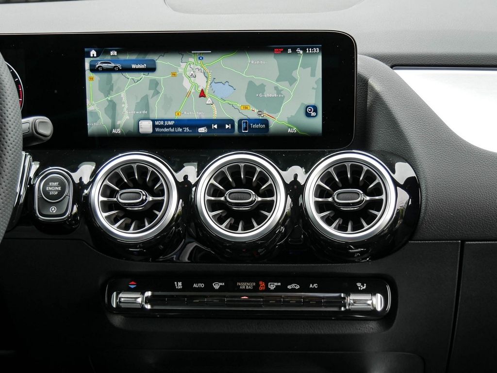 Mercedes-Benz GLA 220 4MATIC |AMG|NIGHT|NAVI|MBeam|PANO|AHK
