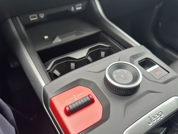 Jeep Compass E- eDCT 1.2 Summit Kam.+KeyLess