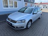 Volkswagen Passat Variant Trendline*Xenon*Sitzheizung - Volkswagen Passat aus 2013