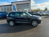 Volkswagen Tiguan Sport & Style 4Motion TÜV/AHK/KLIMA/NAVI - Volkswagen Tiguan: Limousine