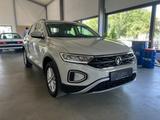 Volkswagen T-Roc 1.5 TSI Life LED/AHK/SHZ/NAVI/CarPlay - Volkswagen T-Roc aus 2024