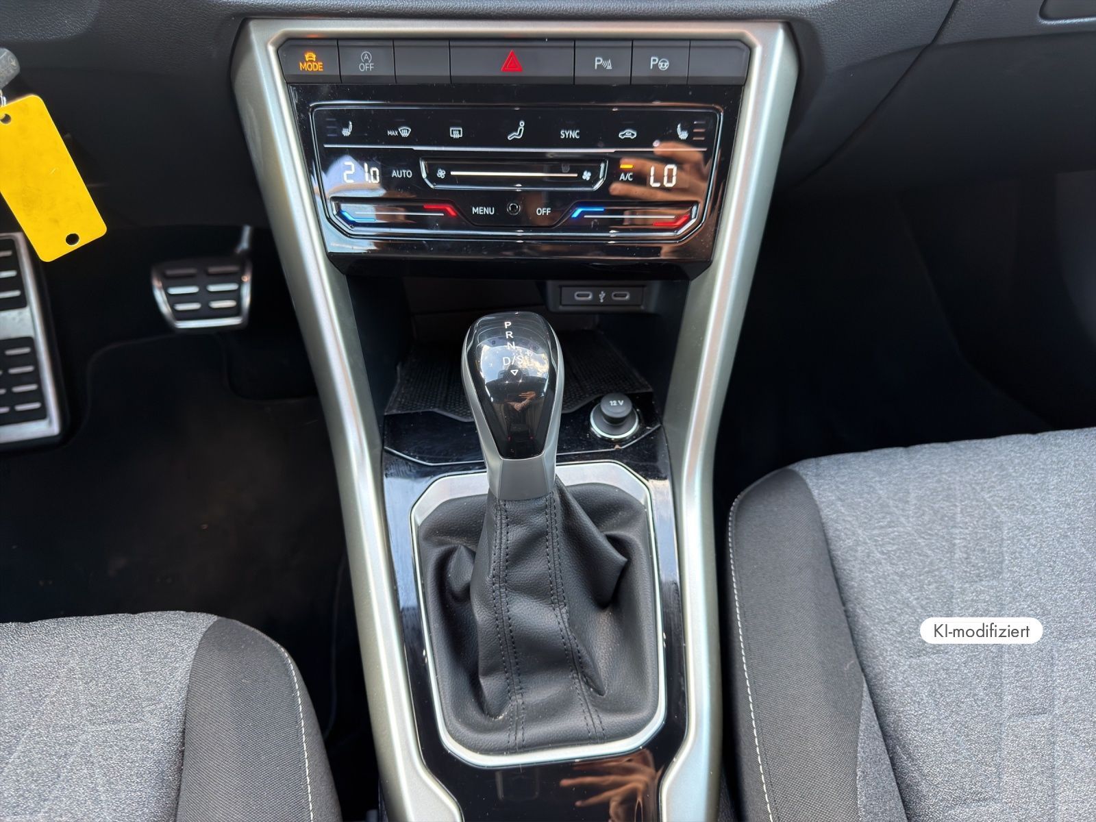 Volkswagen T-Roc - Bild 12