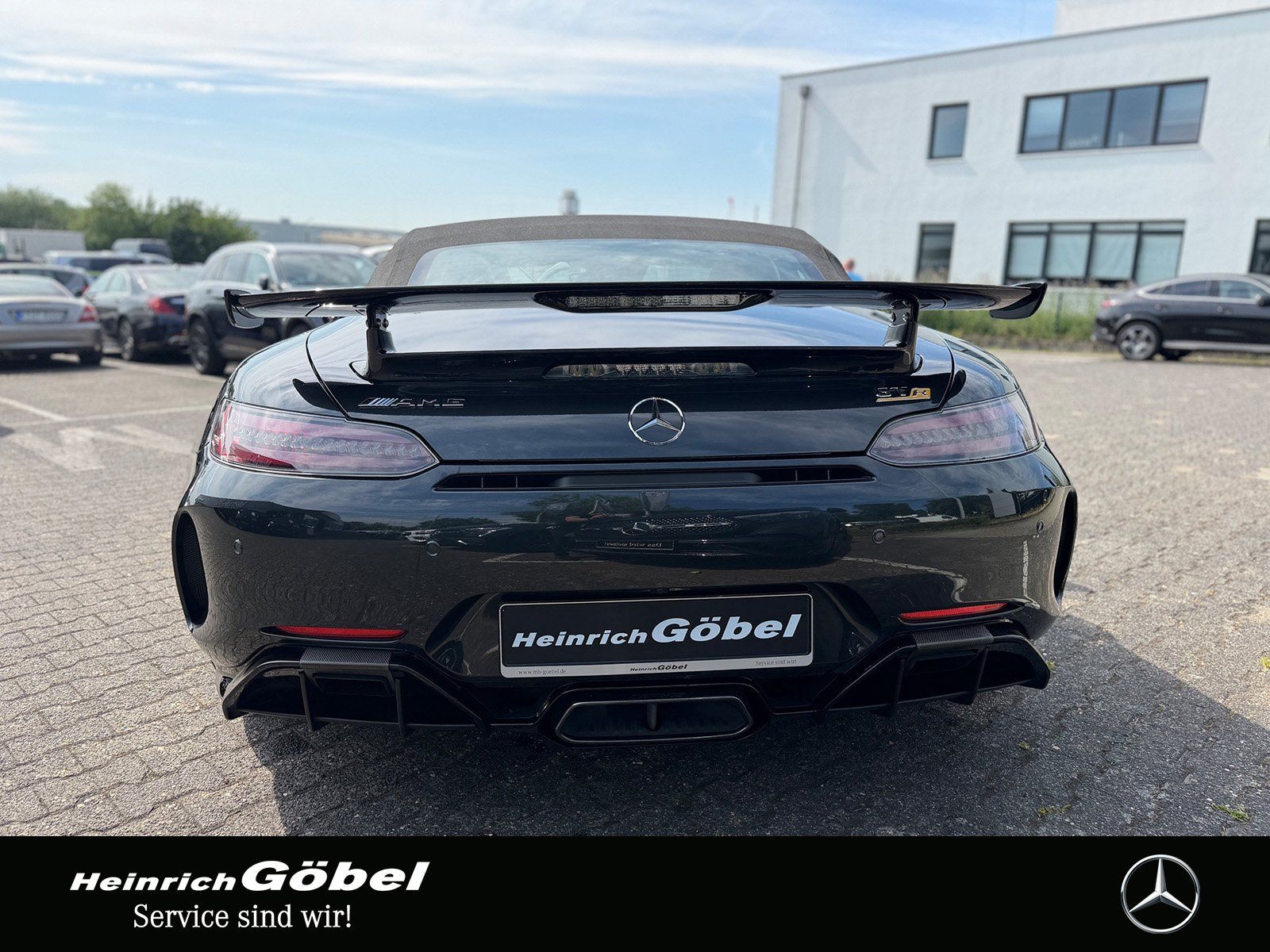 Fahrzeugabbildung Mercedes-Benz AMG GT R Roadster 1 OF 750 1.HAND - BURMESTER