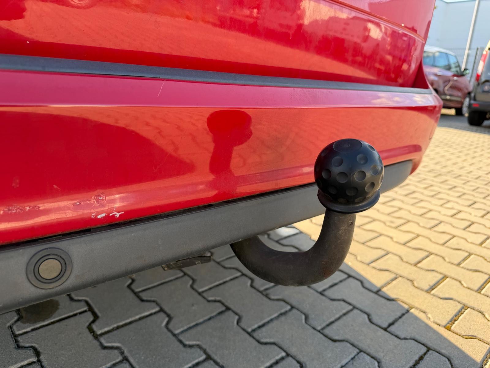 Ford Focus 2010 — photo 25